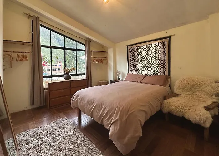 Bright Riverside 3 Bedroom Garden 5 Min To Pisac