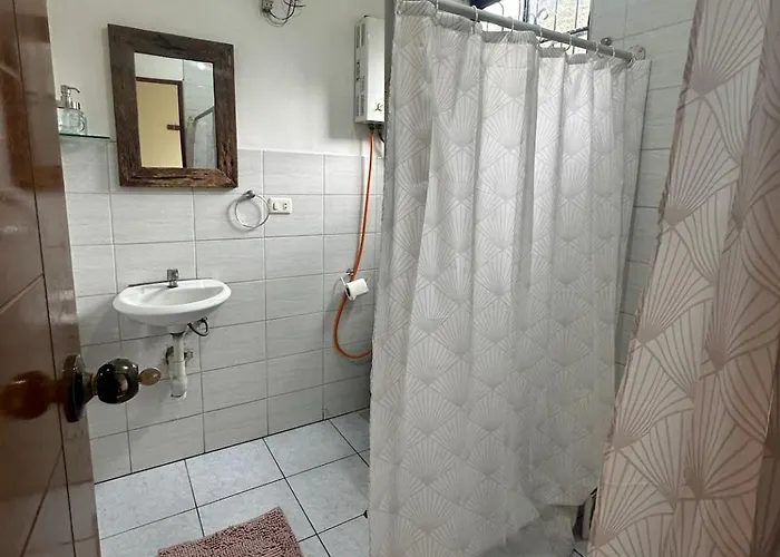 Bright Riverside 3 Bedroom Garden 5 Min To Pisac Taray