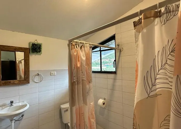 Bright Riverside 3 Bedroom Garden 5 Min To Pisac Chalet